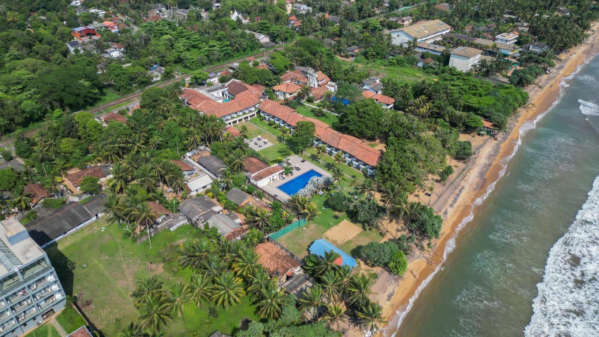 Hibiscus Beach Hotel & Villas Kalutara Exterior foto